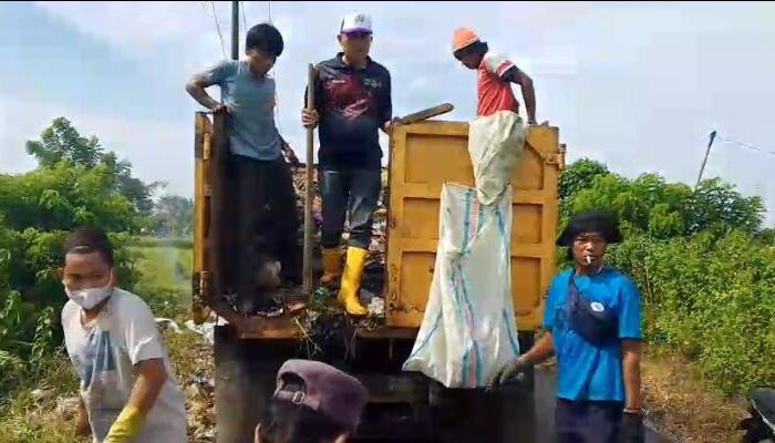 Pemdes Kubang Gelar Kegiatan Korve, Dipimpin Langsung Kades Sukarna, S.H.