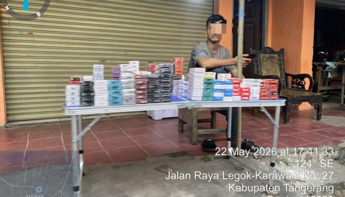 Penjual Rokok Ilegal Tanpa Pita Cukai Berjualan Kembali Setelah Sempat Diamankan Ke Bea Cukai