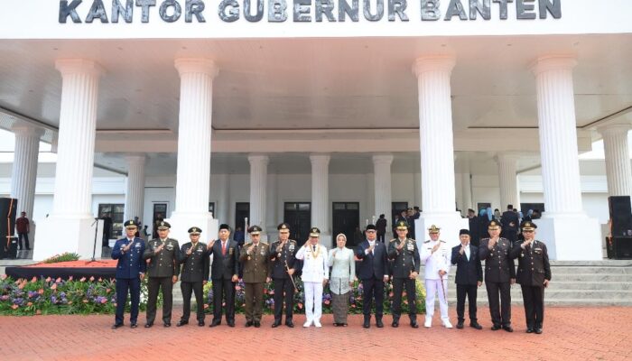 Komandan Grup 1 Kopassus Membacakan Pembukaan UUD 1945 pada Upacara Hari Lahir Pancasila di KP3B Banten