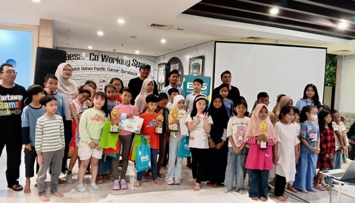 Meriah, Penutupan Bazar UMKM AWS di Surabaya Diwarnai Lomba Mewarnai Anak dan Doorprize