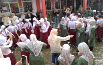 Momen Perpisahan: SDN 04 Ciomas Doakan Kesuksesan Lulusan