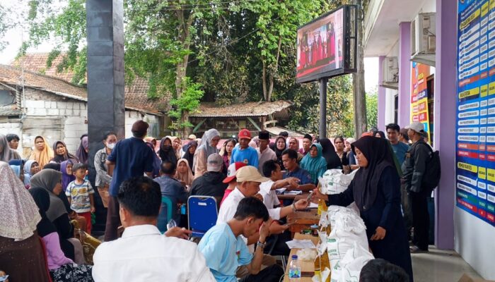 Pemdes Kubang Salurkan Bantuan Pangan untuk 1.290 KPM, Kades Sukarna Dorong Perbaikan Akurasi Data Penerima