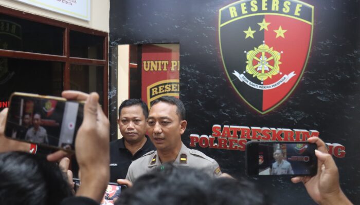 Polres Lumajang Amankan Tersangka Penadah Sapi Curian dan Senpi Rakitan