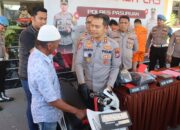 Kapolres Pasuruan Kembalikan Motor Curian kepada Korban, Tangis Haru Warnai Penyerahan Motor