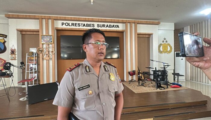 Tim URC Polrestabes Surabaya Amankan 2 Tersangka Curanmor Milik Kurir