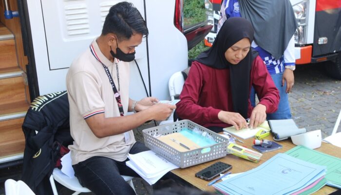 Polres Batu Hadirkan Layanan On the Spot di CFD Sambut Hari Bhayangkara ke – 80