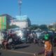 TL Jalan Kedung Cowek Padam, Arus Lalu Lintas Semrawut, Warga Soroti Lambannya Respons Petugasnya 