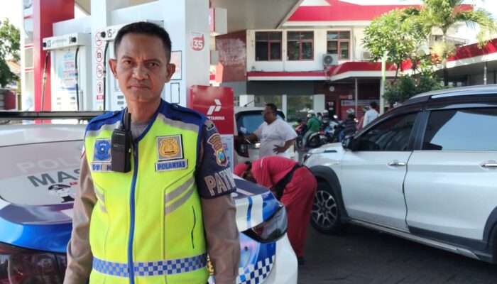 “JOGO SUROBOYO” Antisipasi Antrean Panjang dan Pastikan Stok Aman, Polrestabes Surabaya Pantau Distribusi Solar Real-Tim