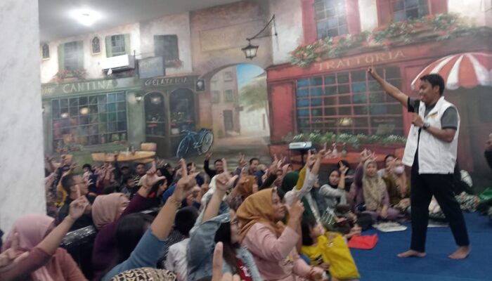 Membludak! Ratusan Wali Murid Padati Sosialisasi PIP Jalur Aspirasi Lita Machfud Arifin, Validasi Sertifikat Jadi Kunci Pengajuan 2027