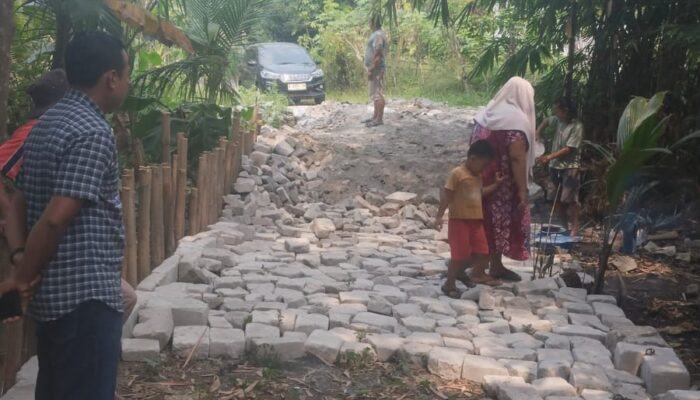 Warga Kampung Kunir Buka Akses Jalan Secara Swadaya, LSM PENJARA Minta Pemerintah Segera Turun Tangan