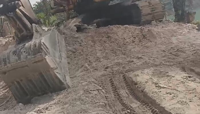 Diduga Aktivitas Galian Gunakan Excavator, Warga Soroti Kerusakan Lingkungan di Sedinginan