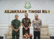 Kapolda Riau dan Kajati Perkuat Sinergi Penegakan Hukum