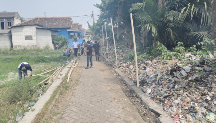Viral di TikTok, Gunungan Sampah di Lahan Pribadi Akhirnya Ditutup: Aparatur Desa Kaliasin Bergerak Cegah Banjir