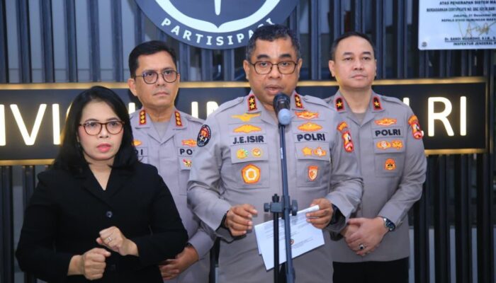 Polri Lakukan Langkah Awal Mitigasi Dampak Abu Vulkanik Anak Krakatau, Masyarakat Diimbau Tetap Tenang