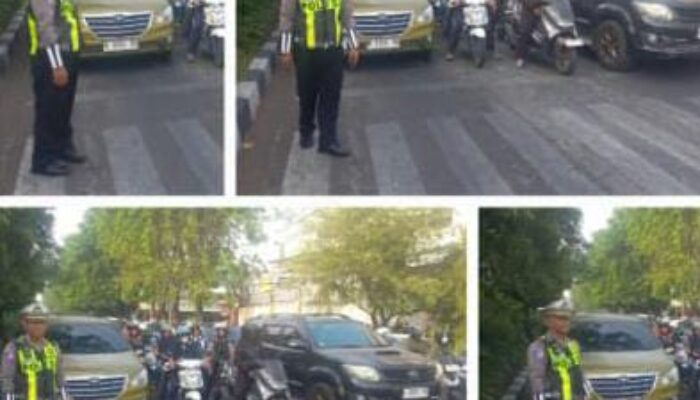 Hoofdbureau Bersinar Polsek Tambaksari Iptu Hari Karyono Bersama piket Fungsi Giat Melaksanakan Pos Awal Gelar Pelayanan Masyarakat Di TL Kedung Cowek Surabaya