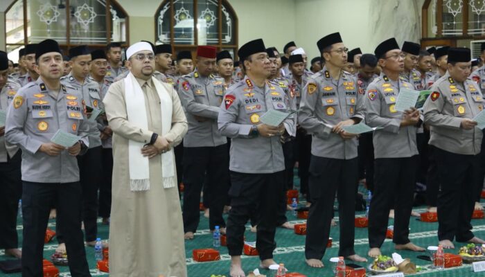 Maulid Nabi di Masjid Al-Ikhlas, Wakapolri Ajak Doa Bersama untuk Keselamatan Negeri