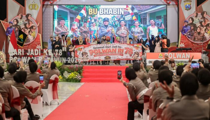 Hari Jadi ke-78 Polwan RI, Kapolda Jatim: Polwan Harus Profesional dan Beri Dampak Nyata bagi Masyarakat