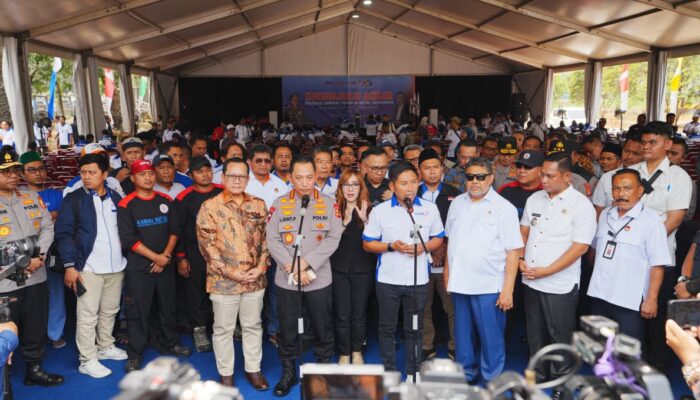 Kapolri ke Pengusaha: Jadikan Buruh Aset, Mitra, dan Keluarga Perusahaan