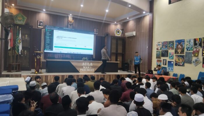 Polres Pasuruan Sosialisasikan Pemanfaatan AI kepada 300 Siswa SMAN 1 Bangil
