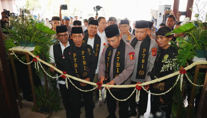Kapolri Dorong Silat dan Debus Banten Jadi Sumber Devisa Daerah