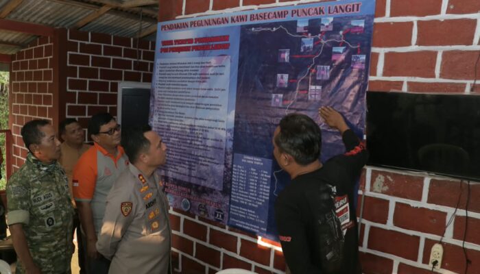 Polres Blitar dan Tim Gabungan Dirikan Posko Darurat Tangani Karhutla Gunung Butak