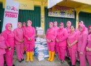 HKGB ke-74, Bhayangkari Sumbar Hadir Berikan Bantuan bagi Warga Terdampak Banjir Bandang