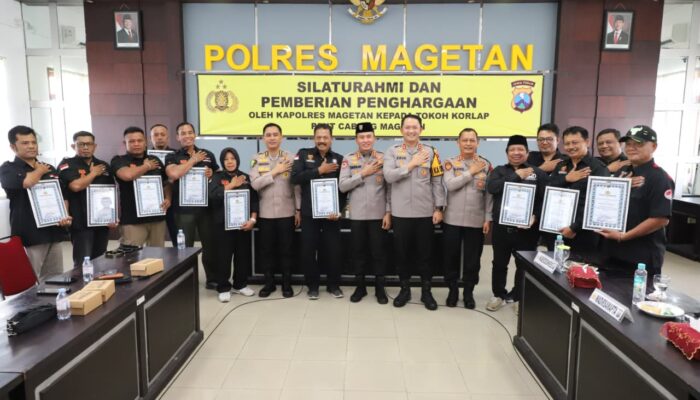 Polres Magetan Beri Penghargaan untuk 13 Korlap PSHT atas Dedikasi Jaga Kamtibmas