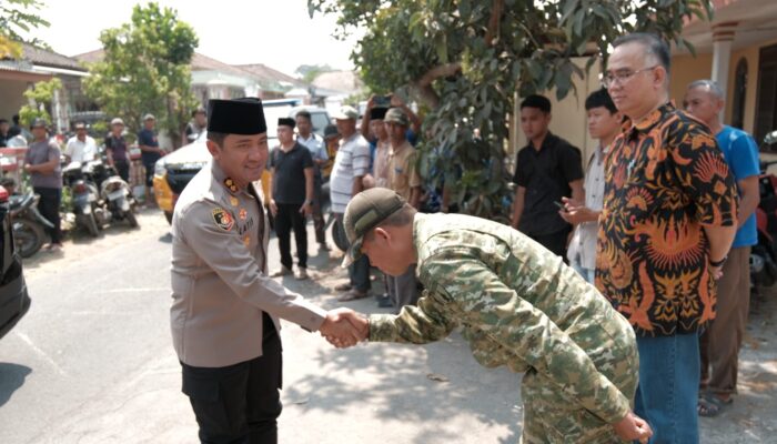Polres Kediri Dampingi dan Beri Dukungan Moril Keluarga Korban KM Virgo Transport 8