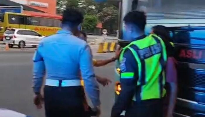 Patroli PJR Polda Banten Ringkus Dua Terduga Penusukan Calon Penumpang Bus