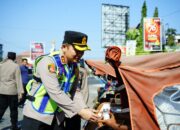 Rangkul Abang Becak, Polres Ponorogo Wujudkan Semangat ‘Polisi Bersama Masyarakat’ Tanpa Sekat