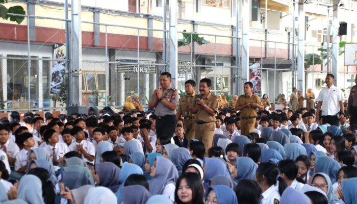 Bentuk Karakter Taat Hukum, Polresta Malang Kota Ajak Pelajar Jadi Generasi Emas Tanpa Kekerasan